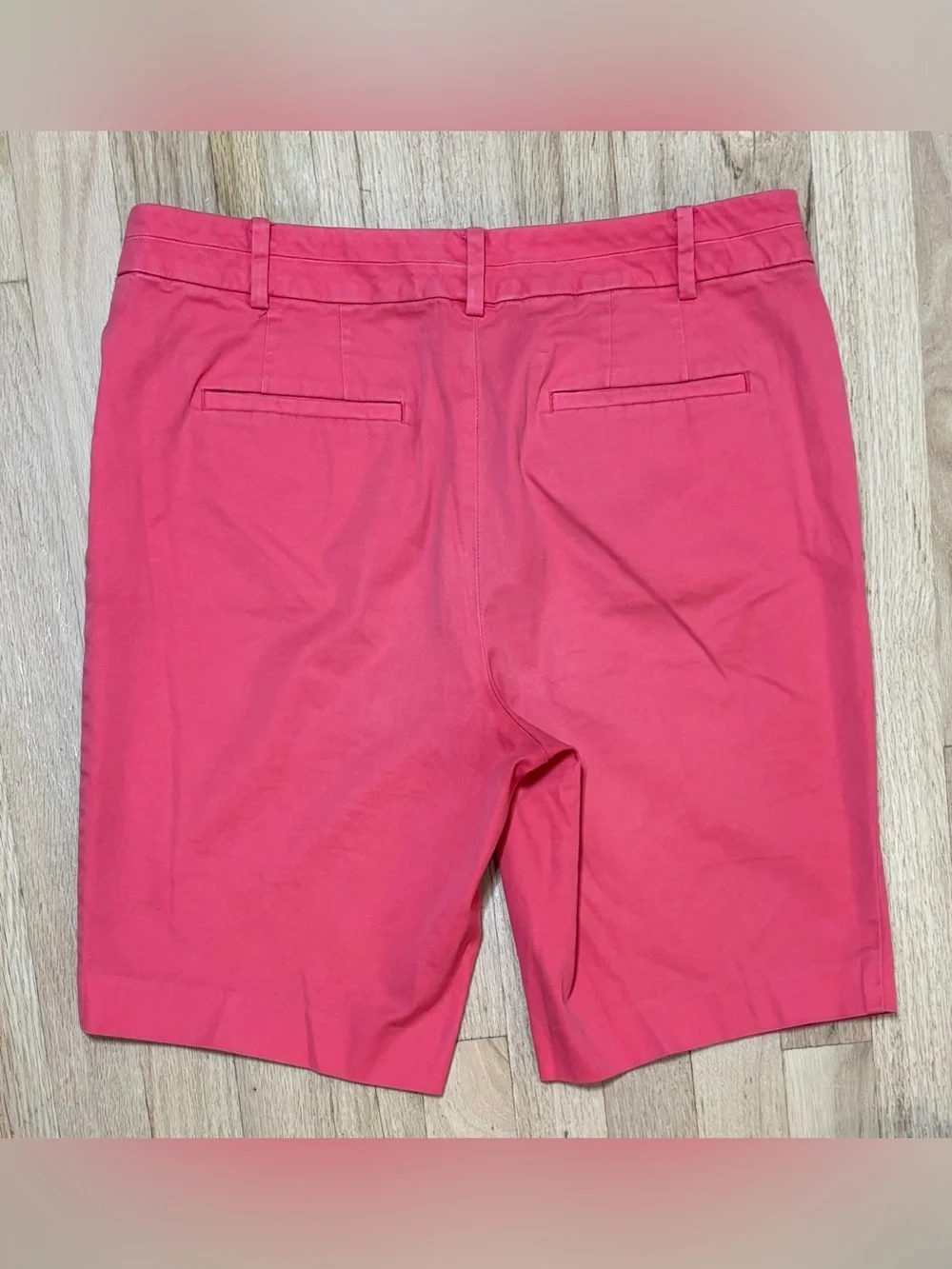 Talbots The Perfect Short Bright Pink Bermuda Shorts 9” Inseam Petite Size 6P
